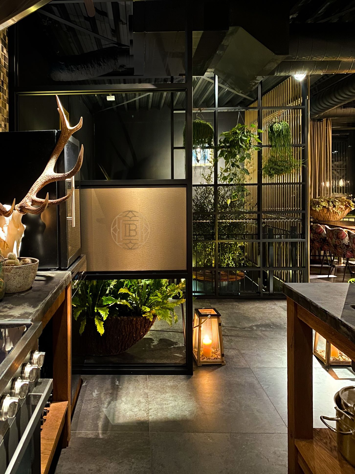 African Braai Restaurant — interior detail 1
